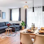 아파트 Stilvolles Mit Terrasse In 베르데르