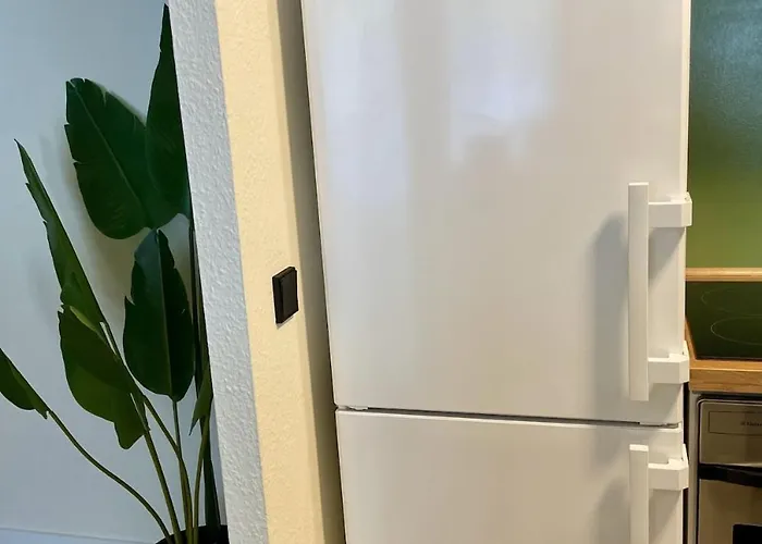 Stilvolles Mit Terrasse In *