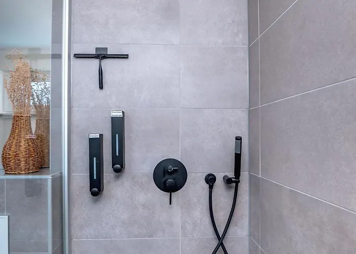 Stilvolles Mit Terrasse In Werder (Havel)