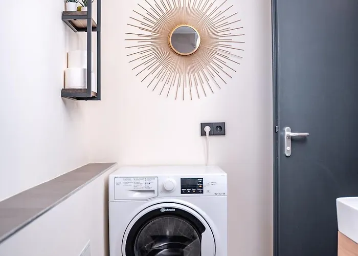 Lägenhet Stilvolles Mit Terrasse In *